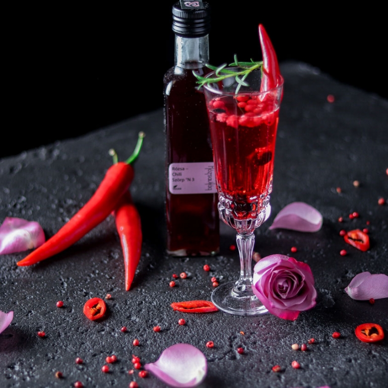 Rózsa – Chili Syrup_01 Rózsa – Chili Syrup_01